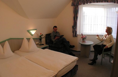 Sagard Hotel | Budget-Friendly Stay at Hotel Am Markt with Breakfast Included