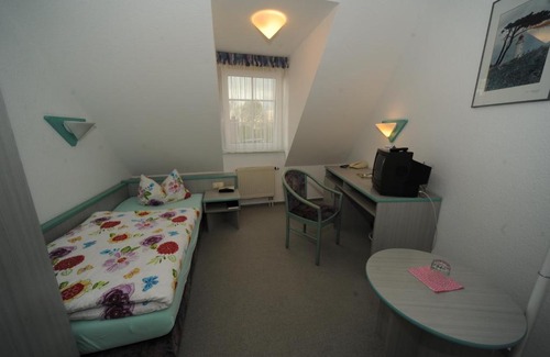 Sagard Hotel | Budget-Friendly Stay at Hotel Am Markt with Breakfast Included