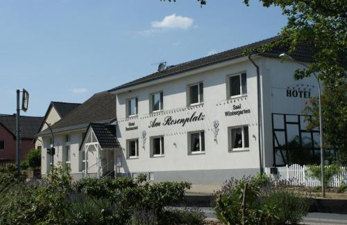 Brechtorf Hotel | Hotel am Rosenplatz: 24-Hour Check-In & Free Parking
