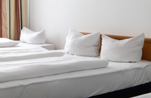 Backnang Hotel | Discover Comfort at Hotel am Südtor with Family-Friendly Amenities