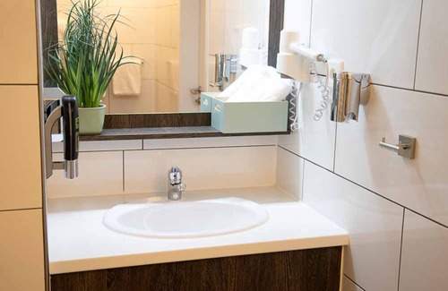 Backnang Hotel | Discover Comfort at Hotel am Südtor with Family-Friendly Amenities