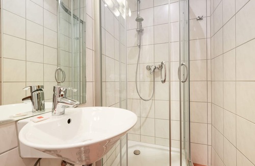 Harleshausen Hotel | Discover Comfort at Hotel Am Sonnenhang with Spa & Breakfast