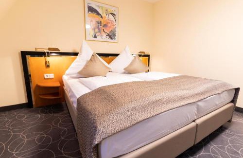 Radolfzell am Bodensee Hotel | Discover Hotel am Stadtgarten: Family-Friendly Comfort Awaits