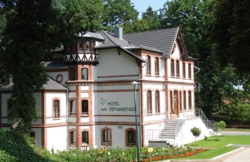Muritz Hotel | Discover Hotel Am Tiefwarensee with Family-Friendly Amenities