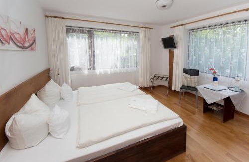 Flensburg Hotel | Delightful Hotel am Wasserturm with Hot Tub & Breakfast