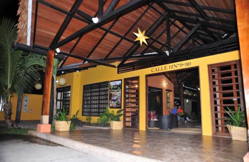 Leticia Cabin | Discover Hotel Amazon Bed And Breakfast: Pet-Friendly Retreat