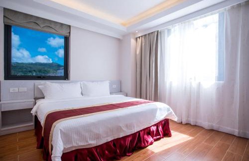 Garapan Hotel | Stylish Hotel Americano: 4-Star Stay with Breakfast Included