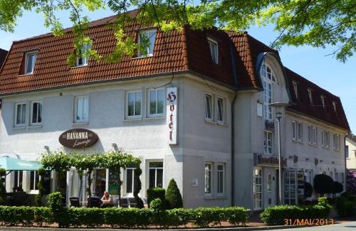 Westerstede Hotel | Welcoming Hotel Ammerländer Hof with Pet-Friendly Amenities