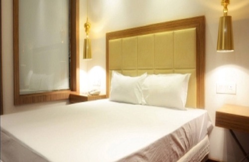 Rajnandgaon Hotel | Budget-Friendly Stays at Hotel Amora with Breakfast Included