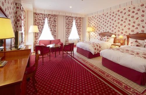 Sasebo Hotel | Elegant Hotel Amsterdam Huis Ten Bosch: Guest Rated 8.5/10