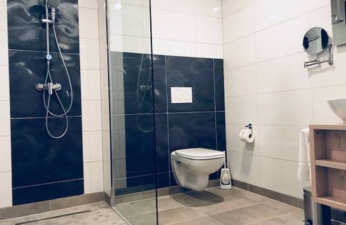 Alpen Hotel | Top-Rated Hotel an der Burgschänke: Family-Friendly Retreat