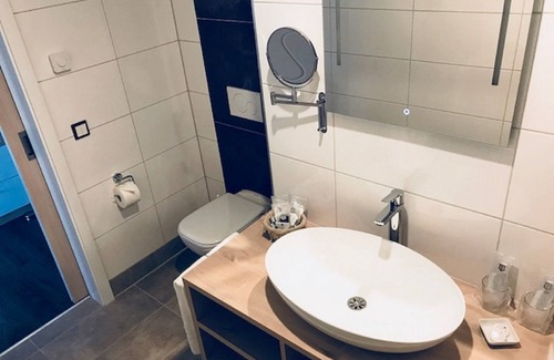 Alpen Hotel | Top-Rated Hotel an der Burgschänke: Family-Friendly Retreat