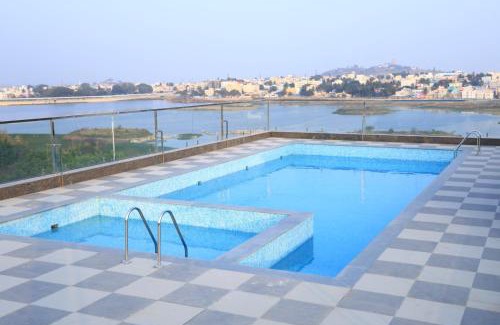 Denkanikota Hotel | Comfortable Stay at Hotel Anand Grand with Family Amenities