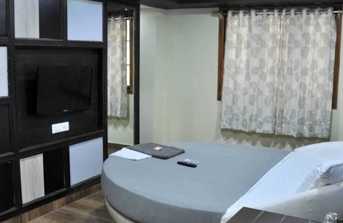 Karaikal Hotel | HOTEL ANANDHIRAM HERITAGE