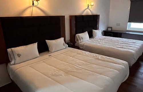 Baja California Hotel | Welcoming Hotel ANB Aeropuerto Guadalajara with Spa & Dining
