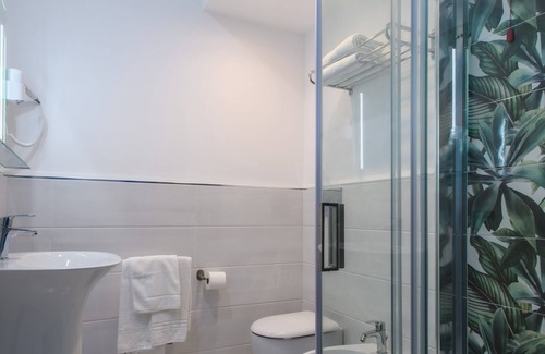 Magazzeno Hotel | Discover Hotel Ancora: 4-Star Oceanview Getaway with Spa