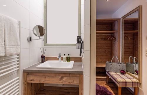 Kufstein Hotel | Comfortable Stay at Hotel Andreas Hofer - 4-Star Excellence