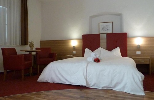 Egna Hotel | Relax at Hotel Andreas Hofer: Oceanfront & Spa Amenities