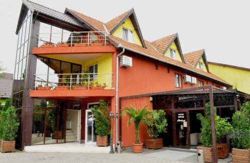 Cimpia Turzii Hotel | Budget-Friendly Hotel Andrei with Family Amenities