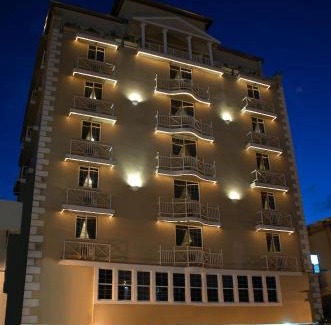 Colon Hotel | Discover Comfort at Hotel Andros with Family-Friendly Amenities