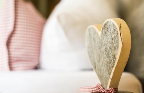 Neustift Im Stubaital Hotel | Discover Hotel Angelika: Pet-Friendly Retreat with Hot Tub