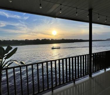 Tortuguero Hotel | Hotel Angsa River View Tortuguero