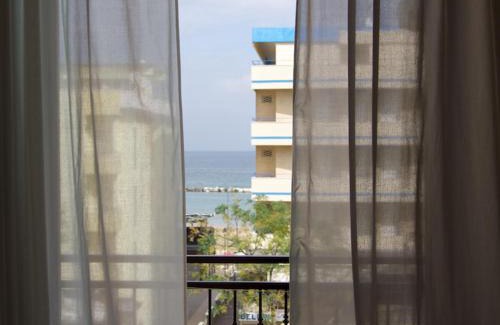 Gatteo a Mare Hotel | Hotel Anita: Oceanfront Escape with Pet-Friendly Amenities