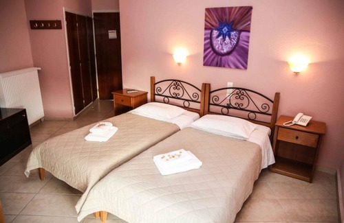 Loutra Ypatis Hotel | Discover Hotel Anixis: Rated 9.4 with Spa & Breakfast