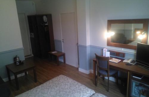 Punavuori Hotel | Eco-Friendly Retreat at Hotel Anna with Relaxing Hot Tub