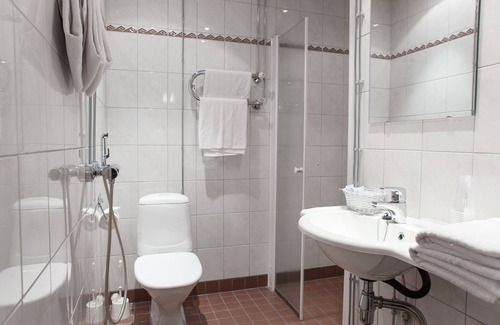 Punavuori Hotel | Hotel Anna: Wheelchair Accessible with Spa & Breakfast Options
