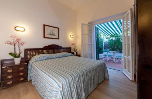 Lido di Capoliveri Hotel | Hotel Antares: Oceanfront Retreat with Pool & Private Beach