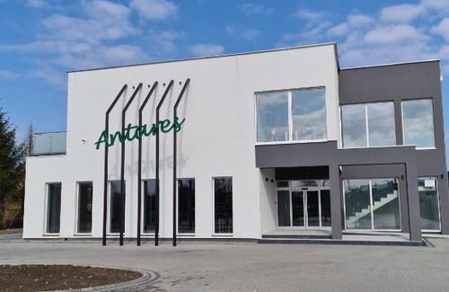 Sepolno Krajenskie Hotel | Ideal Stay at Hotel ANTARES with Family-Friendly Dining