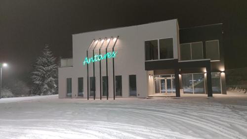 Sepolno Krajenskie Hotel | Ideal Stay at Hotel ANTARES with Family-Friendly Dining