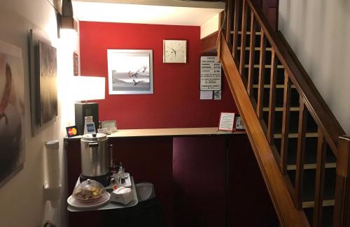 Cordon Hotel | Budget-Friendly Hotel Antares with Breakfast & Family Amenities