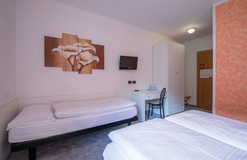 Canale di Tenno Hotel | Discover Hotel Antica Croce: Family-Friendly with Pool