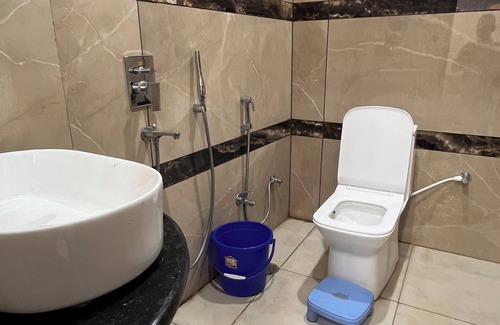 Phulpur Hotel | Hotel Anu