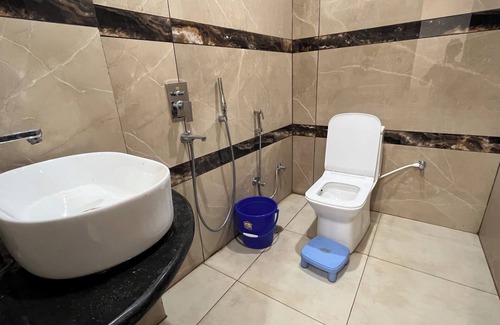 Phulpur Hotel | Hotel Anu
