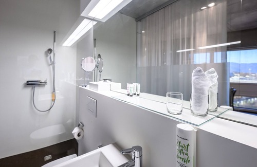 Rotkreuz Hotel | Experience Hotel APART: Urban Design with Spa & Dining