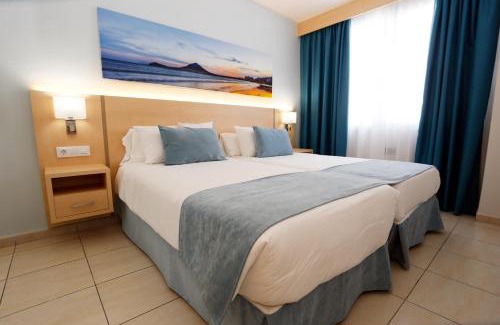 El Madronal Apartment | Oceanfront Hotel-Apartamentos Andorra with Pool & Amenities