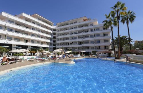 El Madronal Apartment | Oceanfront Hotel-Apartamentos Andorra with Pool & Amenities