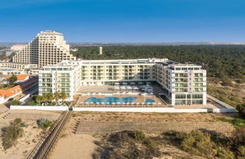 Vila Real Santo Antonio Apartment | Exceptional Oceanfront Stay at Hotel Apartamento Dunamar