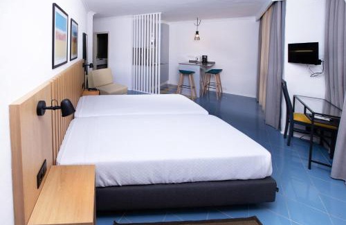 Vila Real Santo Antonio Apartment | Oceanfront Retreat at Hotel Apartamento Foz Atlantida