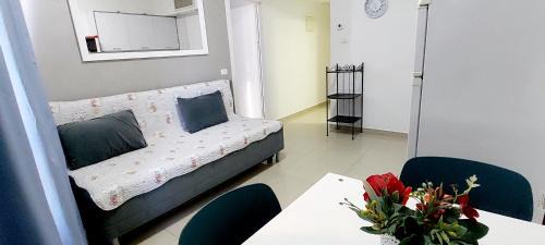 Bat Yam Apartment | Relaxing Getaway at Hotel Apartment Colony Beach Tel Aviv