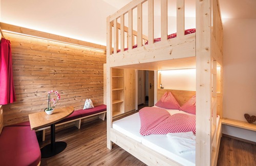 Vallarga Hotel | Relax at Hotel Apartment Haus Gitschberg with Spa & Kitchen