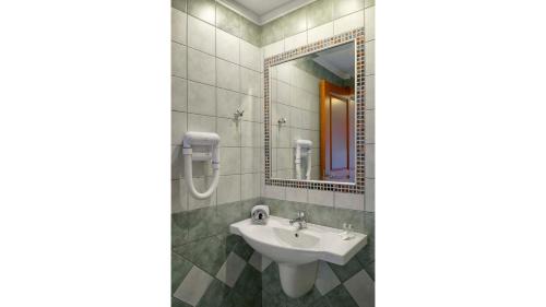 Kato Gatzea Apartment | Top-Rated Hotel Apartments Sikia with Oceanfront Views