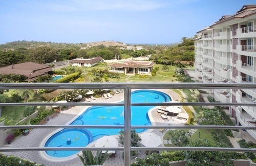 Khao Tao Apartment | Discover Hotel Apartments in Serene Surroundings with Pool