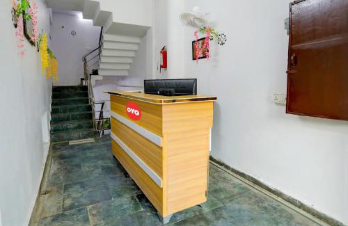Malihabad Hotel | Budget-Friendly Hotel APM Palace: Family Friendly Stay
