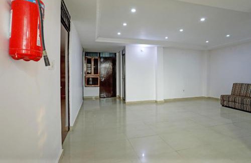 Malihabad Hotel | Budget-Friendly Hotel APM Palace: Family Friendly Stay