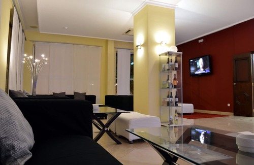 Vila Real Santo Antonio Hotel | Oceanfront Haven at Hotel Apolo: Rated 9/10 by Guests