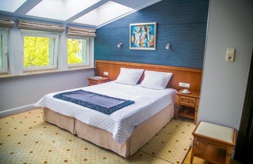 Darlowko Hotel | Oceanfront Hotel Apollo: Pet-Friendly with Great Ratings